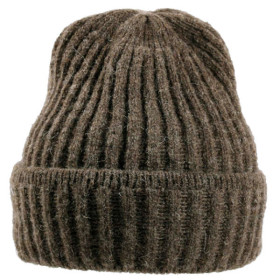 Gerippte Strickmütze aus ungefärbter, brauner Schafschurwolle. Mit umgeschlagenem Rand.
