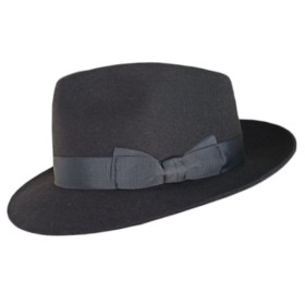 Haarfilz Herrenhut mit hohem Kopf und elegant geschwungener Krempe. Aus dunkelgrauem Haarfilz.