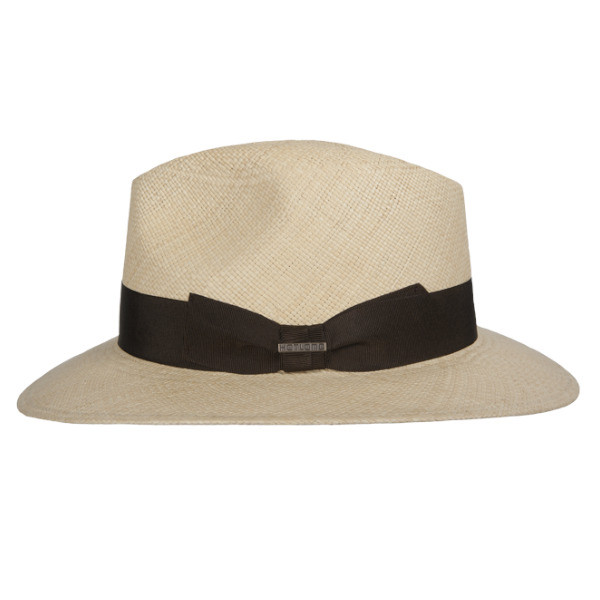 Naturfarbiger Panamahut mit braunem Hutband