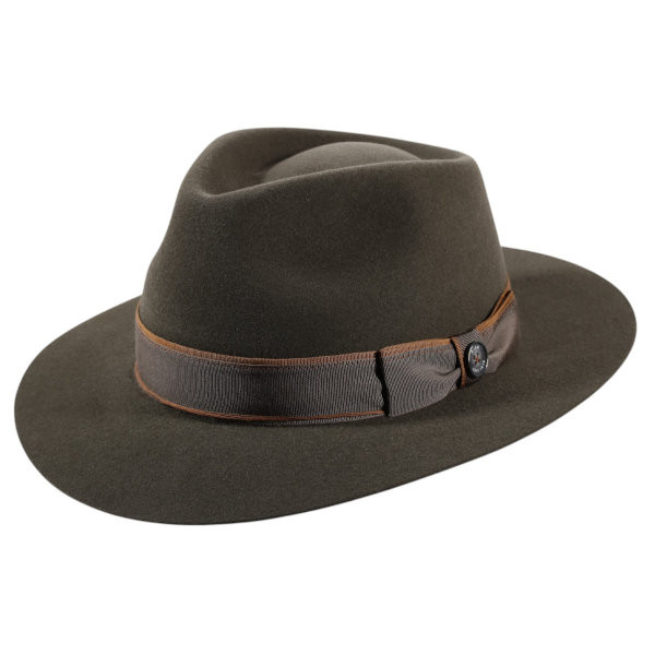 Weibliches Model mit Traveller Haarfilzhut "Jimmy"