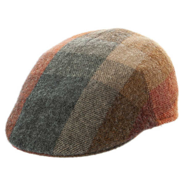 Wintermütze aus weicher Wolle mit orange-braunem Karomuster