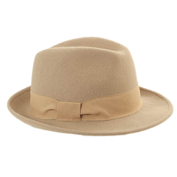 Damenhut mit hinten nach oben geschwungener Krempe. Farbe: Beige