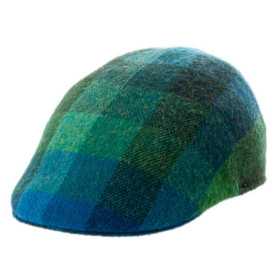 Wintermütze aus weicher Wolle mit blau-grünem Karomuster